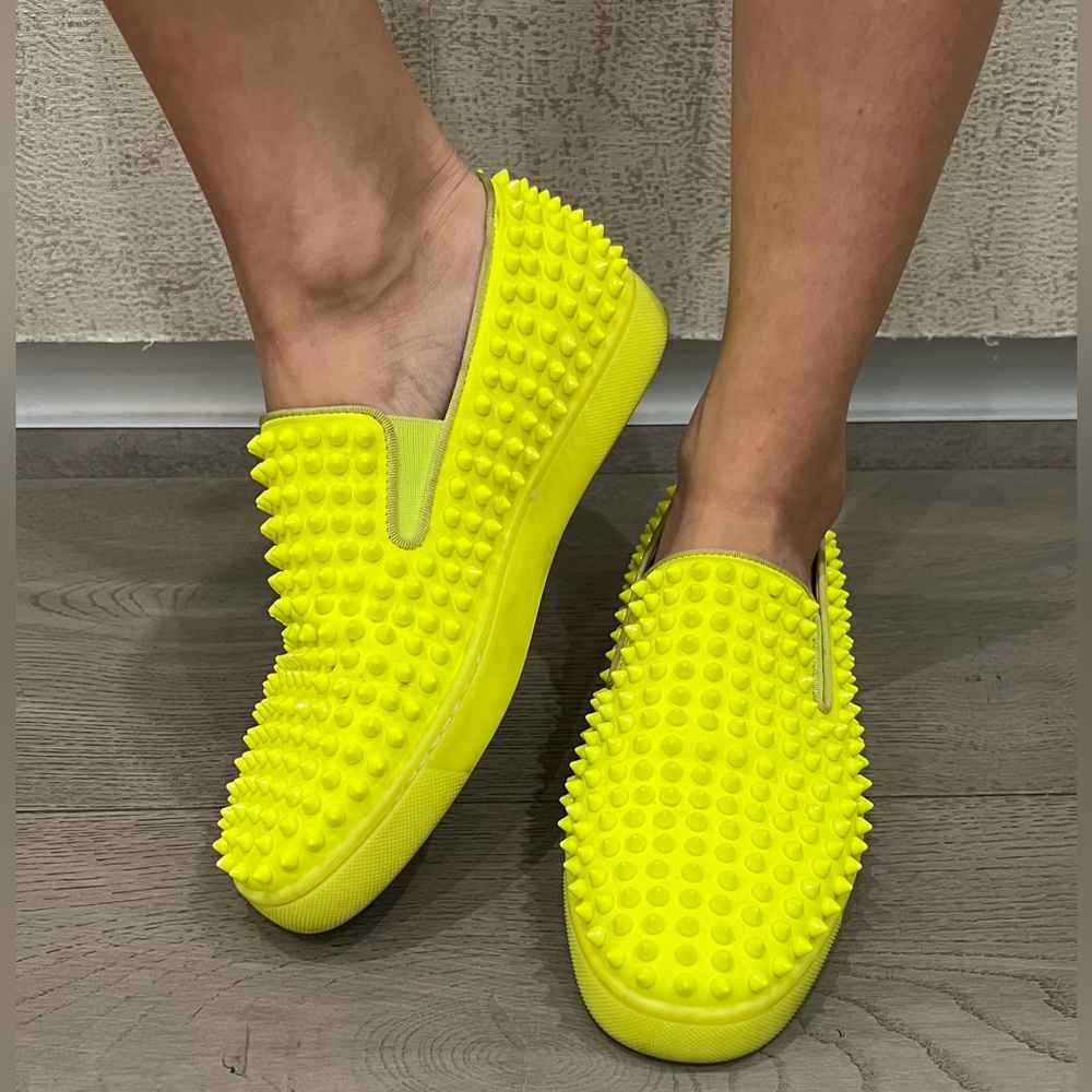 CHRISTIAN LOUBOUTIN Neon yellow Spike Accents Leather Loafer Sneakers size 40men